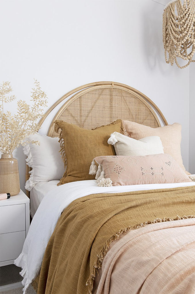 Modern boho bedrooms you're going to love